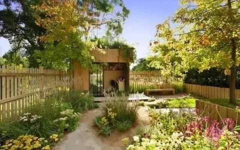 宅基地知识普法：城里人能去农村买地建房吗？