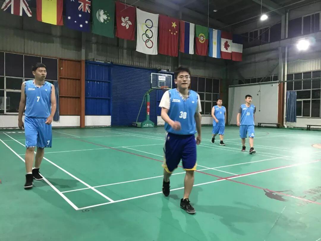 选择泽大,选择美好生活——记律师、法官对决法庭外