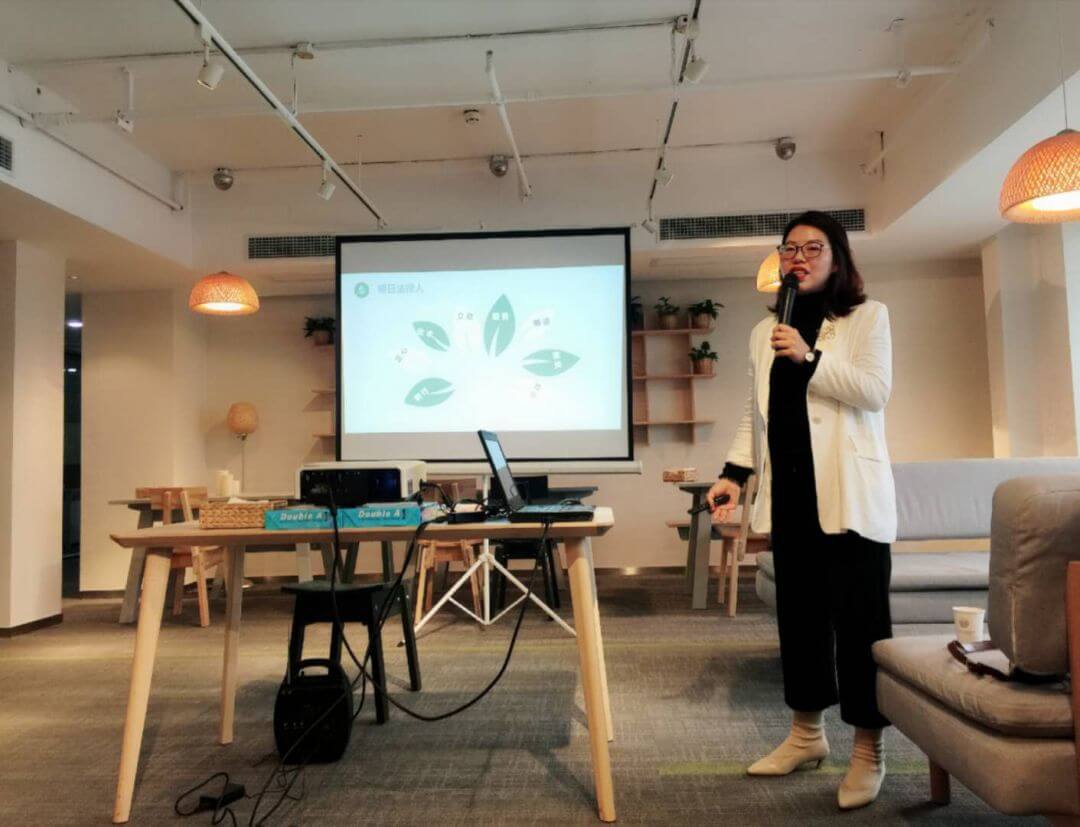 腹有诗书气自华,泽大欢乐读书趴