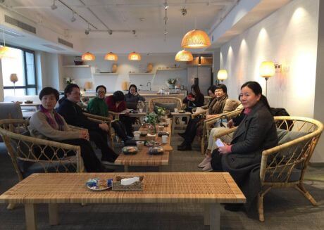 腹有诗书气自华，泽大欢乐读书趴