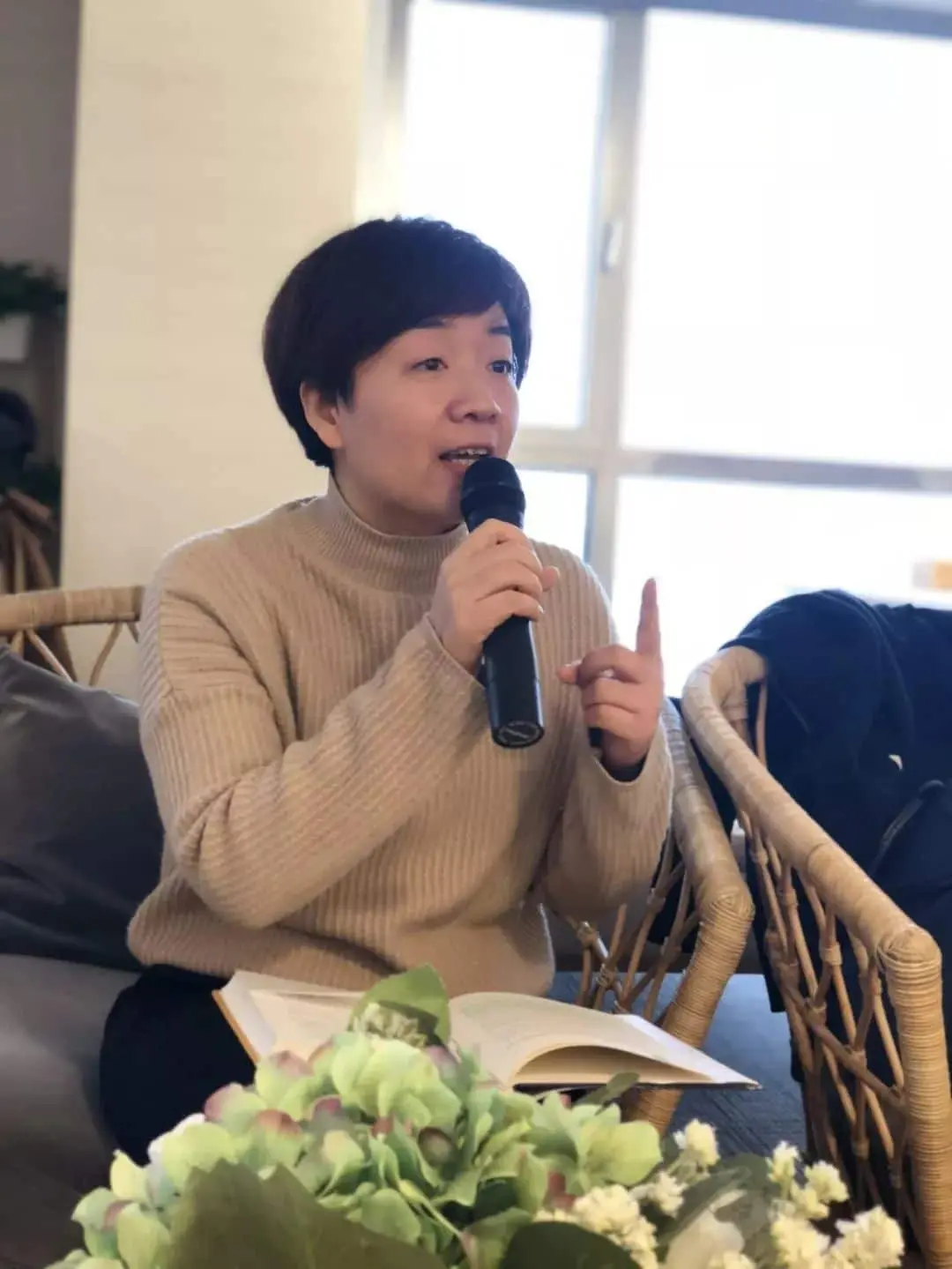 腹有诗书气自华,泽大欢乐读书趴