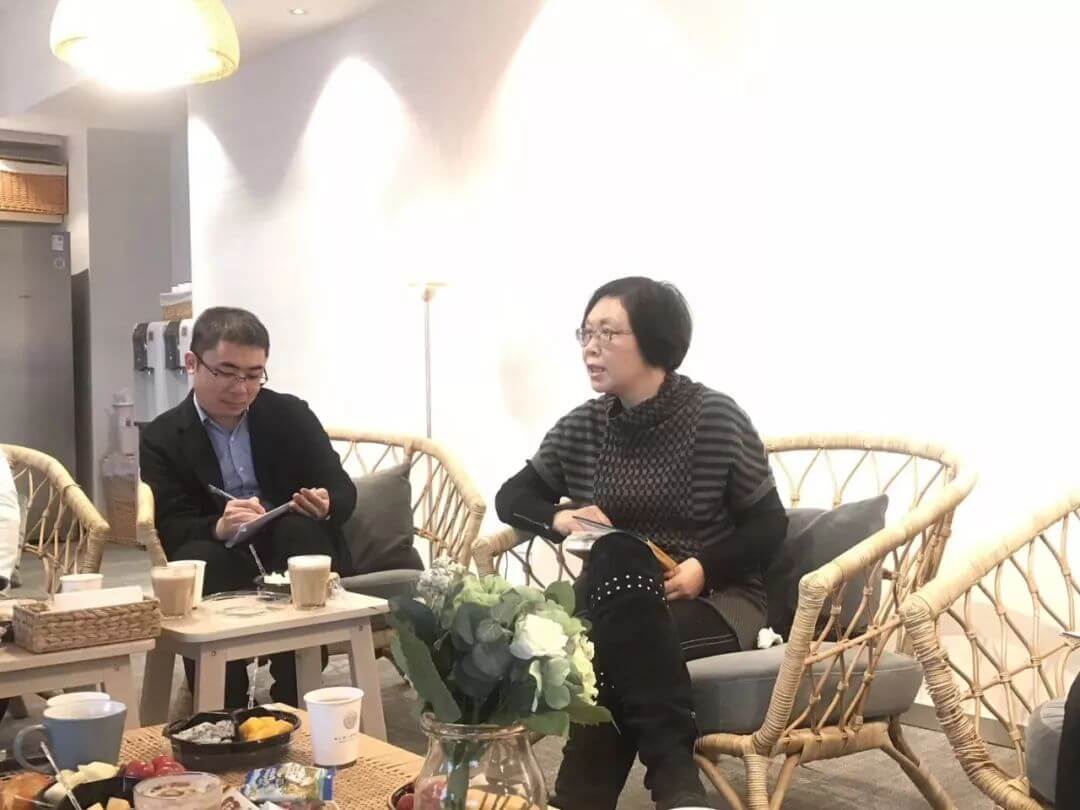 腹有诗书气自华,泽大欢乐读书趴