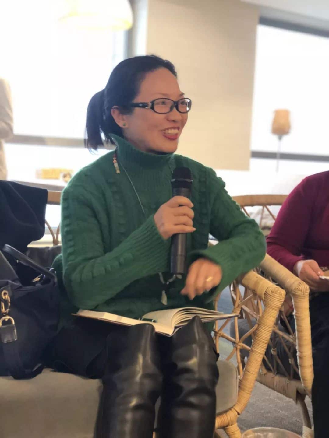 腹有诗书气自华,泽大欢乐读书趴