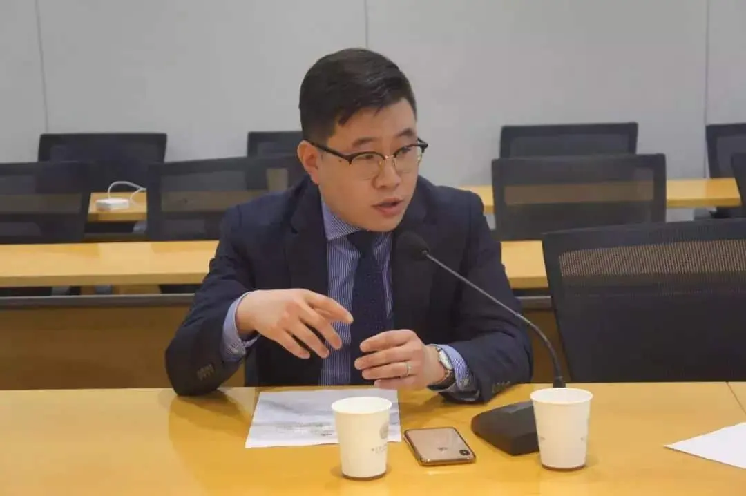 泽大日常辩论之为拆迁多获补偿而离婚是否涉刑