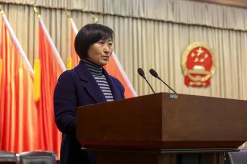 最高院关于对债务人利用体外公司及个人账户进行非法经营活动、恶意逃避债务的建议的答复