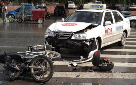 保险公司赔偿后，对无证驾驶、酒驾的致害人怎么追偿？