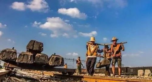 最高院：转包人对转承包人欠付实际施工人的工程款承担连带责任，于法无据！