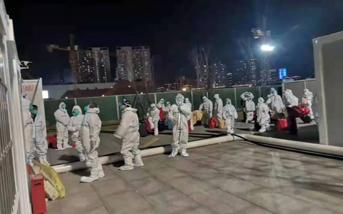 疫中杂思：吹哨人与告密者